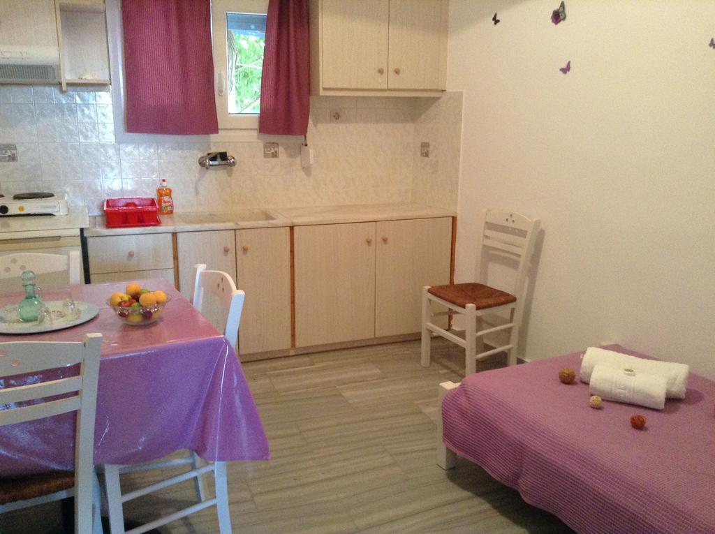 Nikoletta Rooms Parikia  Bagian luar foto