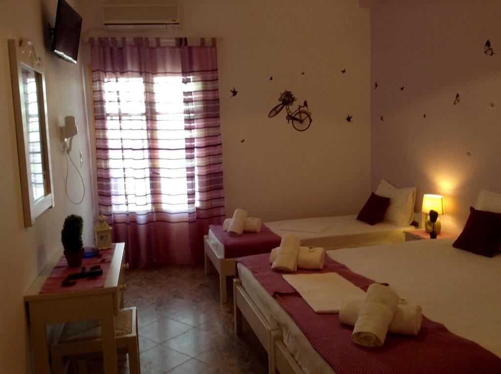 Nikoletta Rooms Parikia  Bagian luar foto